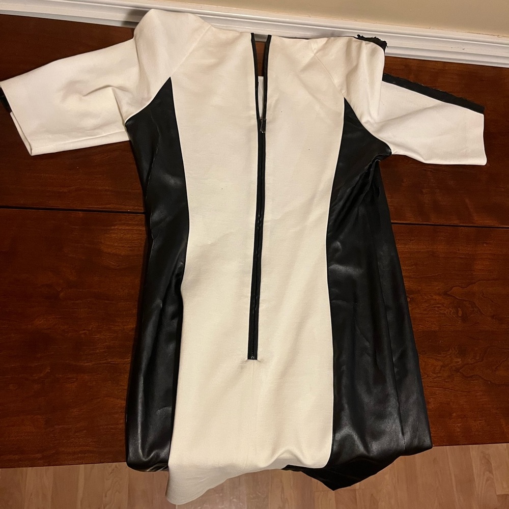 BRAND NEW DESIGNER NEW WORN